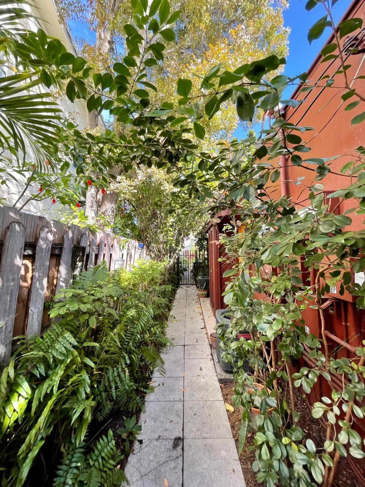 Delight And Cozy Apt Close To Las Olas & The Beach Форт-Лодердейл Экстерьер фото